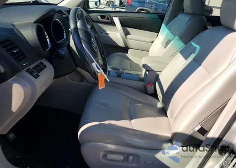 2012 Toyota Highlander Base из США, поврежденный, VIN 5TDZK3EH6CS080312